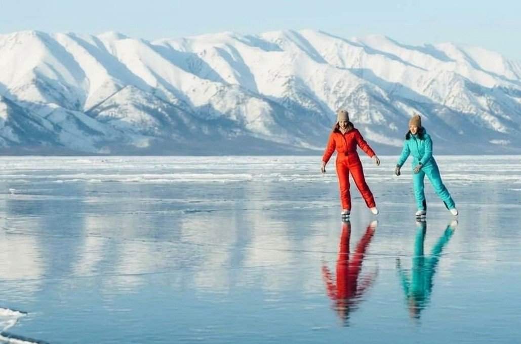 Снежный берег Байкала — фотография 1