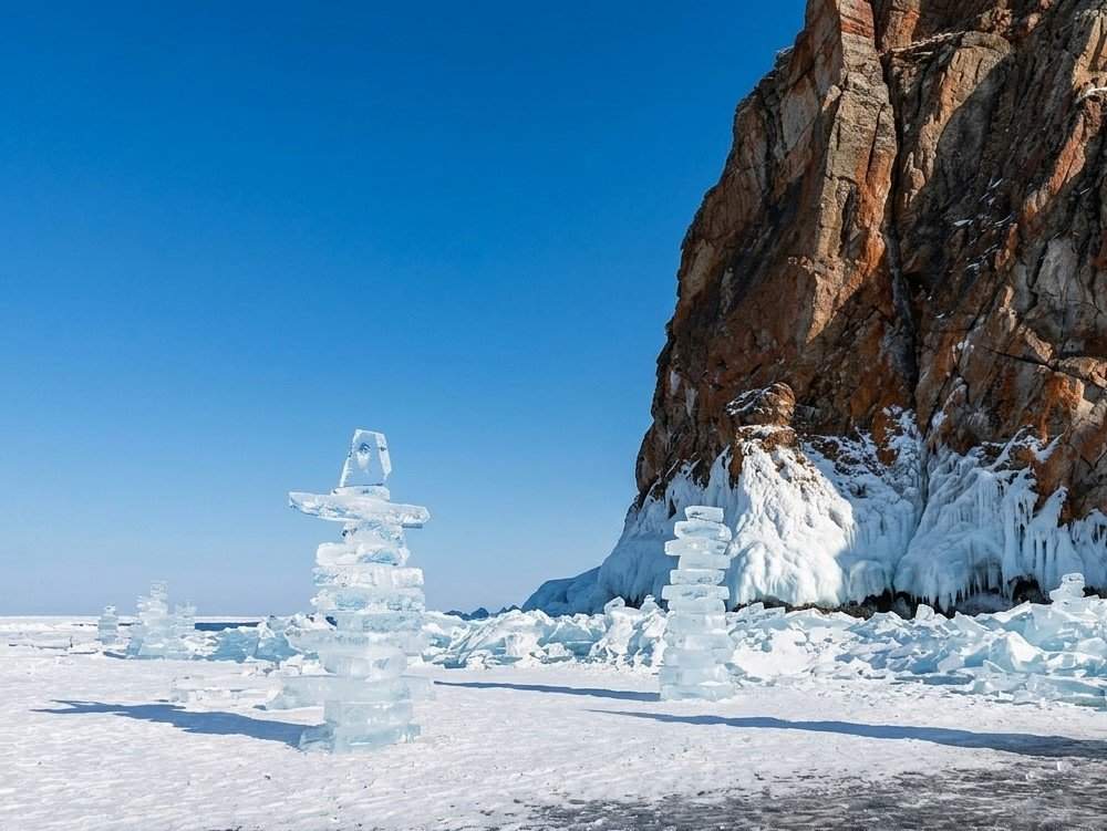 Снежный берег Байкала — фотография 2