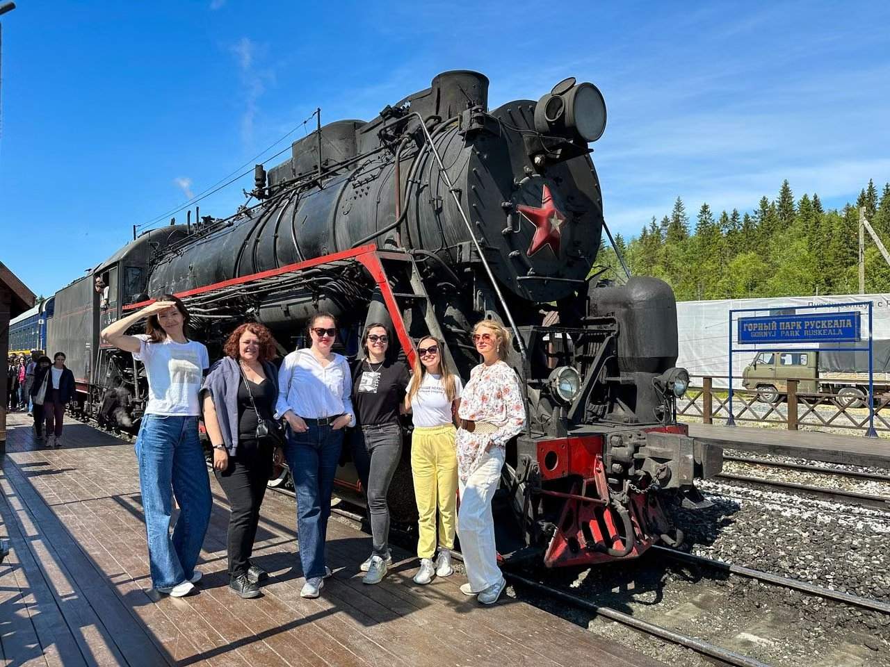 Карелия: Рускеала, Ладожские шхеры, ретропоезд — фотография 7